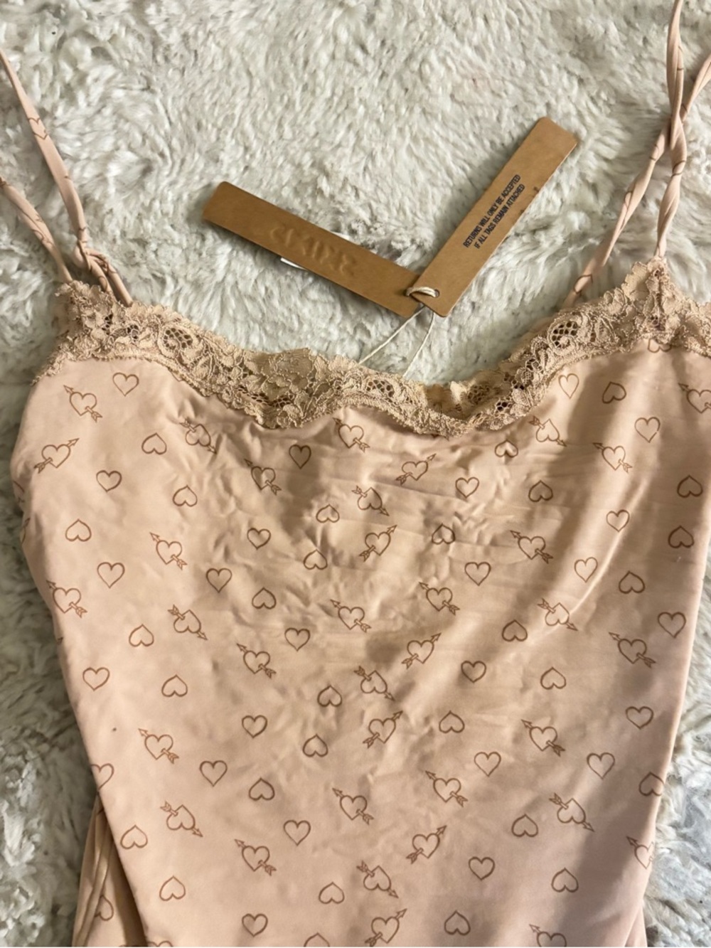 SKIMS Women's Lace-Trim Heart Print Cami Romper - Picture 3 of 6